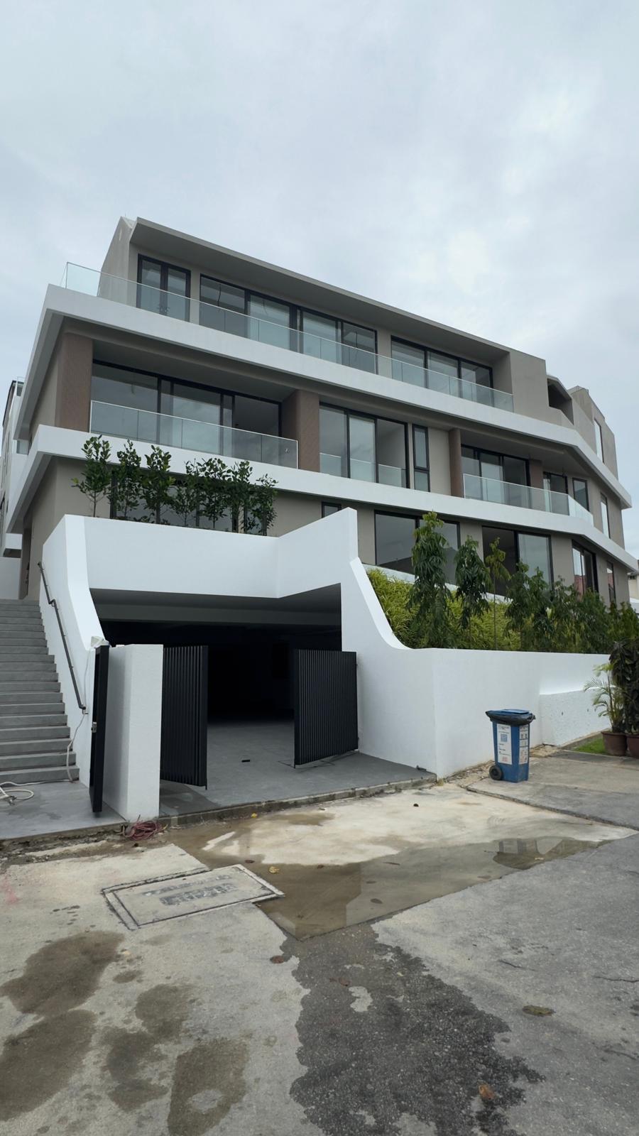 Massive Brand New Detached House