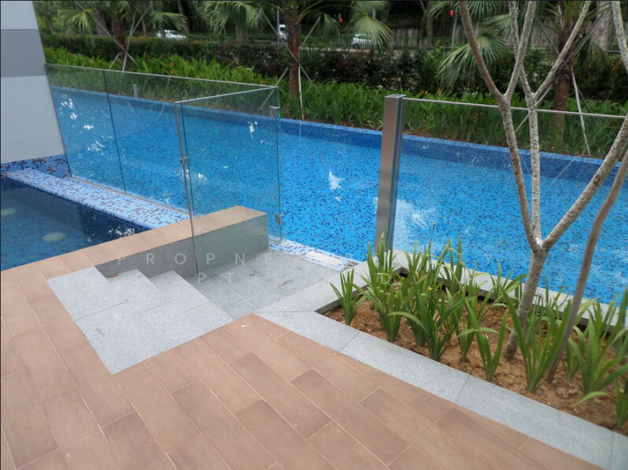 Thomson Grand
