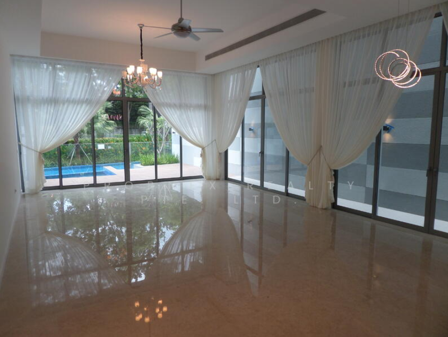 Thomson Grand